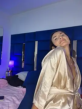 velvetlunaa_ live