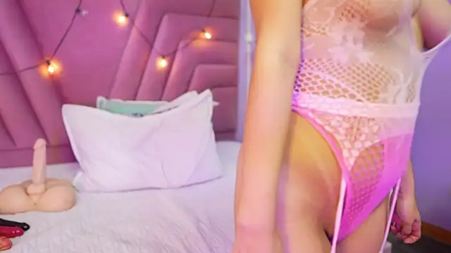 cutepetitee live
