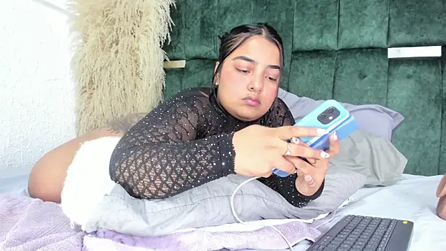 Chloe_jackson25 live