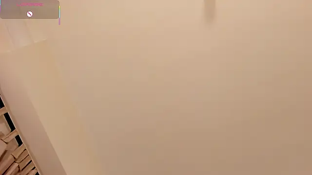nicolle_pierce live