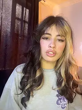 Isabella_collins- live