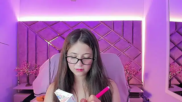 sarah_sweett_ live