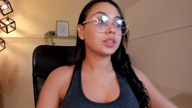 Lucia_Brown_ live