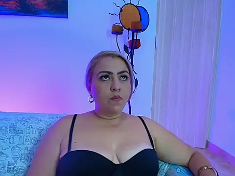 valentinaa_velvet live