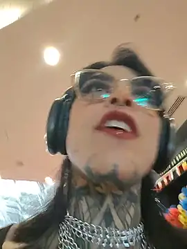 taaylor33 live