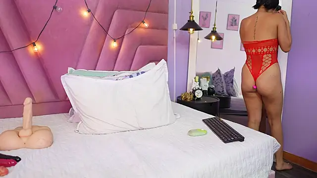 cutepetitee profile