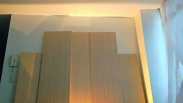 AliishaPss live