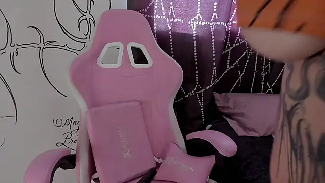 AlyRoses profile