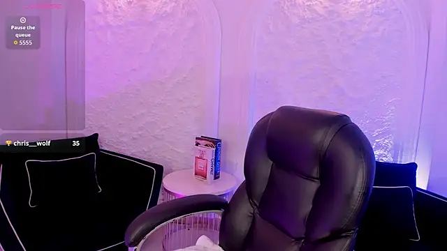 AmberFarrell live