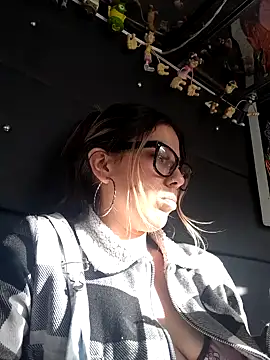 Sweel_Leyva18 live