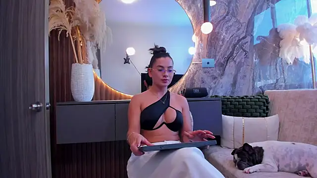 Rashel_Frost_ live