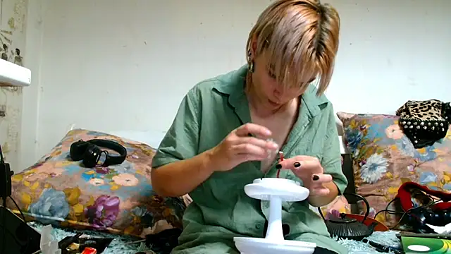 Sophie_Bell live