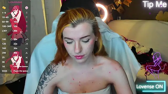 MeganNewCat live