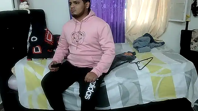 Boycuriousxxx live