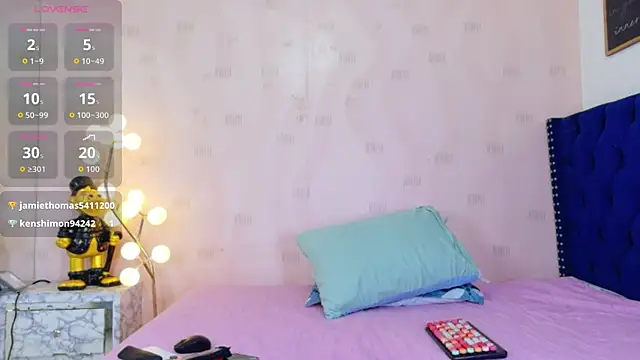 littleebonymommy live