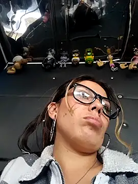 Sweel_Leyva18 live