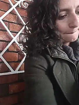 AriannaRussell_ live