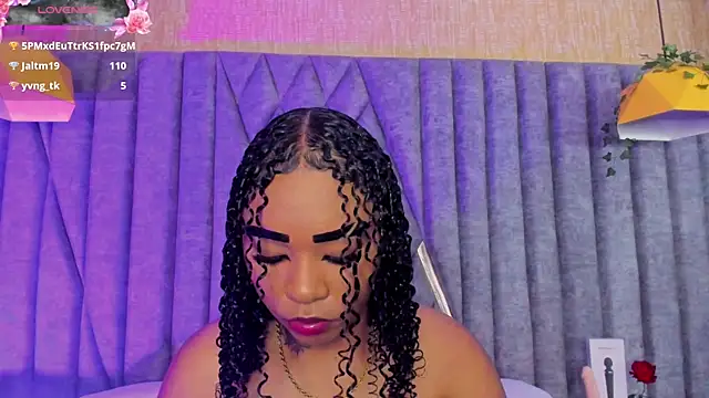 SkylerBloomm live