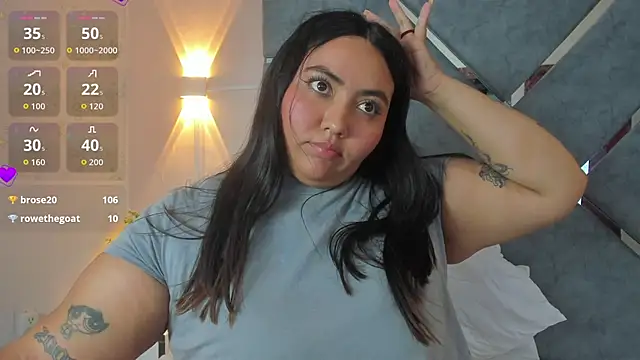 LucciaPorter live