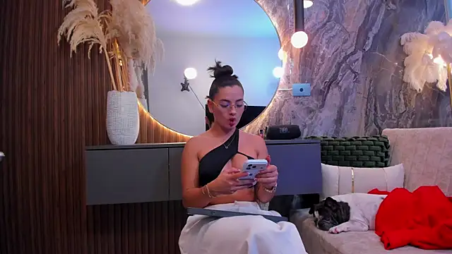 Rashel_Frost_ live