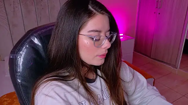 Charlotte_Olsen_ profile