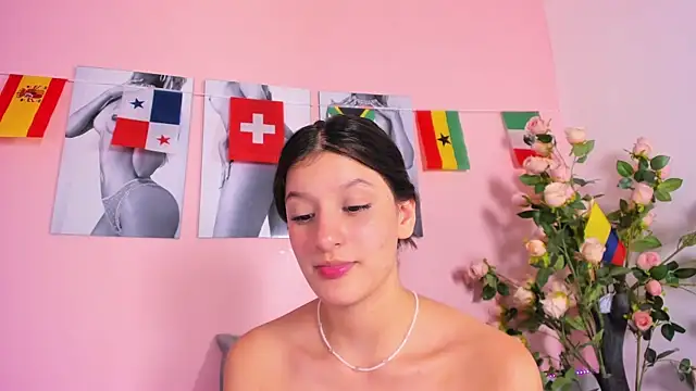 Stefany_gonzales_ live