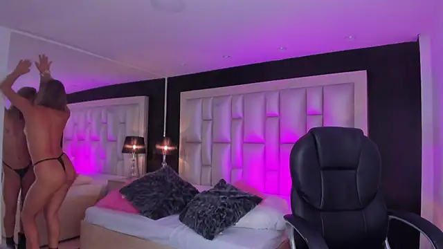 LuisaJonnes_ live