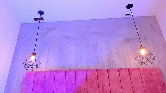 LunaArias live