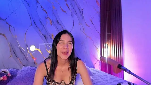 Emmiicute live