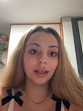 Noeliagglow live
