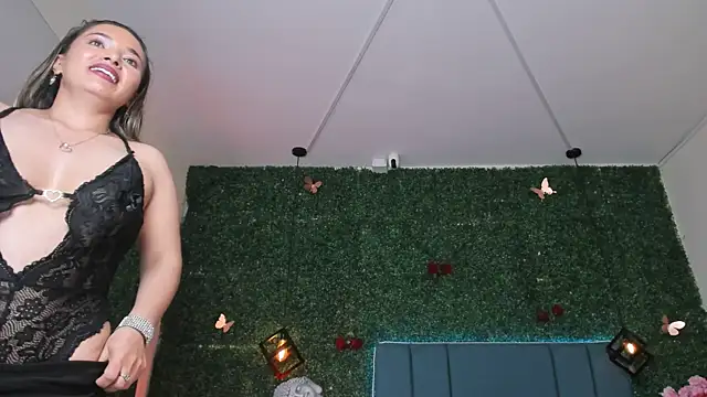 Kiaraa88 live