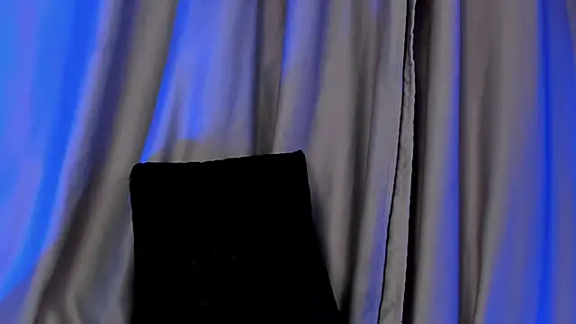 EviePhoenix live