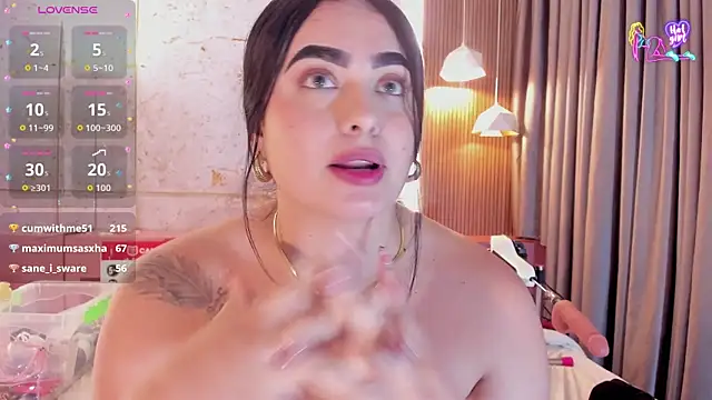 sofiiacarson live