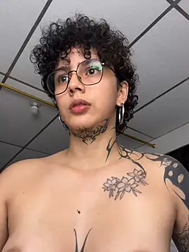 Abby_Evanns1 live