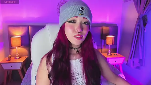 Leah_cherry live