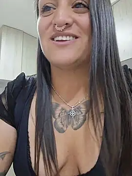 selenahotfire live