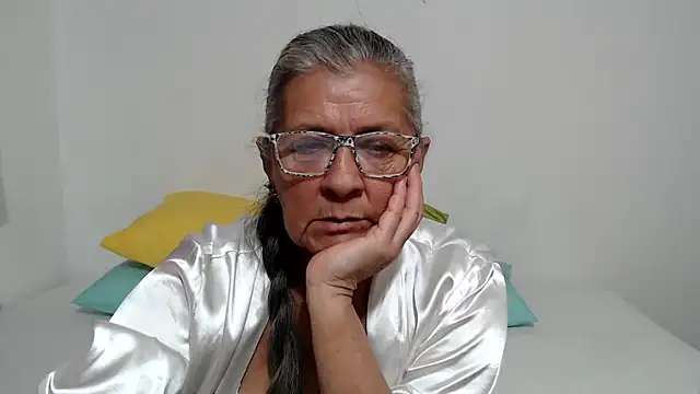 candy_mature_ live