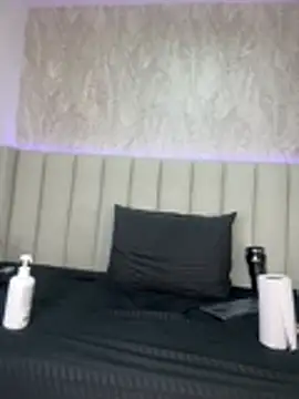 amara_huxly live