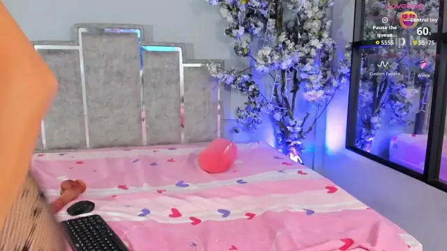 Sofiawonderr live
