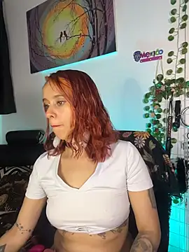 Lexxii_hot_col live