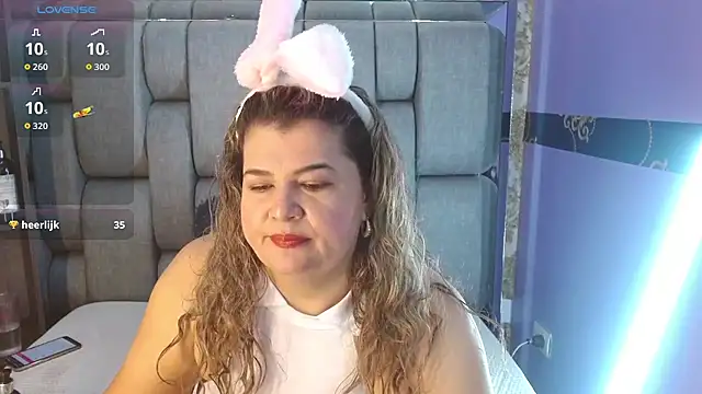 Adriana_Prettie live
