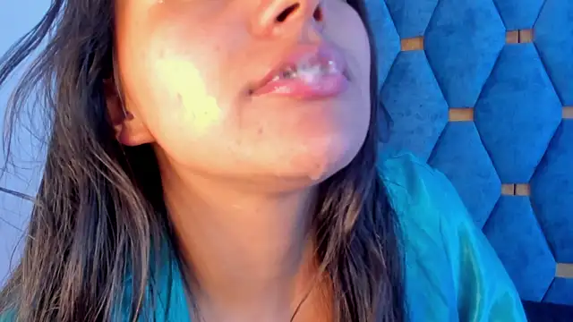 sasha_roldann live