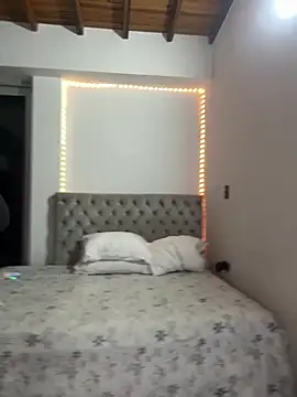Sarasweet_sex live