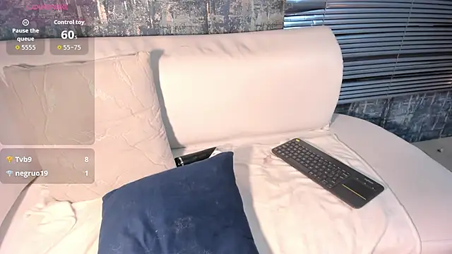 NathalyLeen live