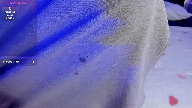 Derieri_Blush live
