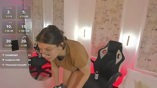 liiliie_petite live