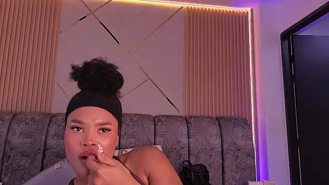naia_blessed live