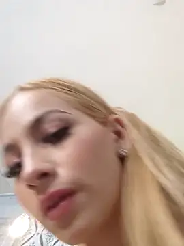 chiarabonds live