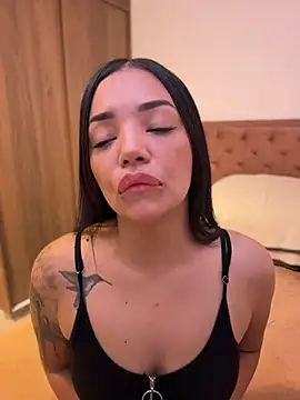 JennLeMoka live