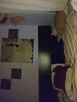 DollPhanie live